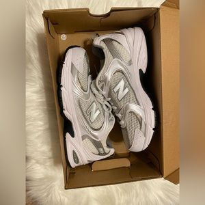 New balance 530 white silver